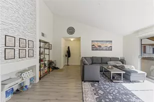 15425 Sherman Way, Van Nuys, CA 91406 - Photo 11
