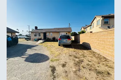 16554 Paine, Fontana, CA 92336 - Photo 7