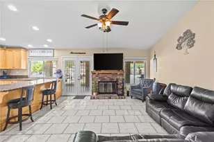 11676 Viola Ct, Victorville, CA 92392 - Photo 7