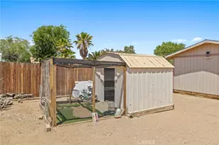 11676 Viola Ct, Victorville, CA 92392 - Photo 37