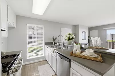 2841 S Fairview #E, Santa Ana, CA 92704 - Photo 11