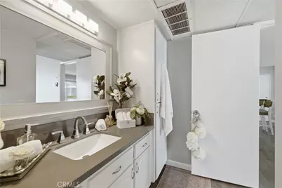 2841 S Fairview #E, Santa Ana, CA 92704 - Photo 17