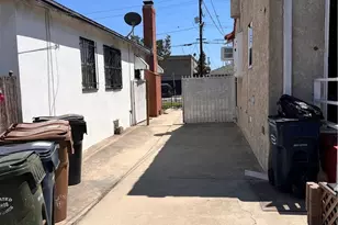 1739 1741 W 105th St, Los Angeles, CA 90047 - Photo 9