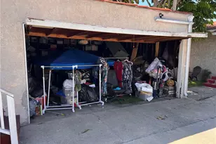 1739 1741 W 105th St, Los Angeles, CA 90047 - Photo 9