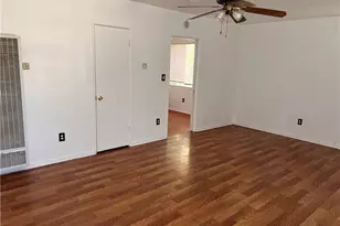 1739 1741 W 105th St, Los Angeles, CA 90047 - Photo 3
