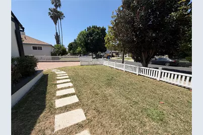 6654 Capps Avenue, Reseda, CA 91335 - Photo 5