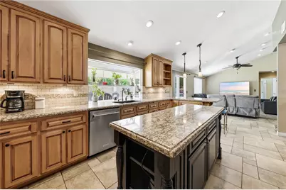 6691 Orangewood, Highland, CA 92346 - Photo 15