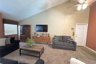 6691 Orangewood, Highland, CA 92346 - Photo 5