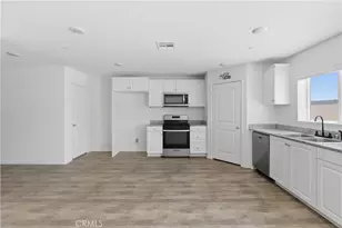 10187 Francis Ct, Adelanto, CA 92301 - Photo 7