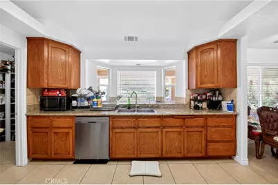 9562 Cambria Court, Phelan, CA 92371 - Photo 17