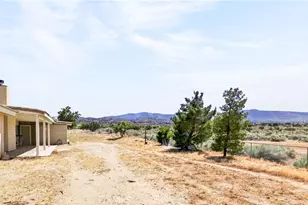 9562 Cambria Ct, Phelan, CA 92371 - Photo 53