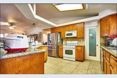 9562 Cambria Court, Phelan, CA 92371 - Photo 15