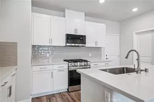 9833 Crossbay Loop, Jurupa Valley, CA 92509 - Photo 15