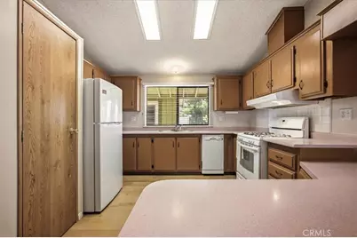 28900 Via La Espalda, Murrieta, CA 92563 - Photo 13
