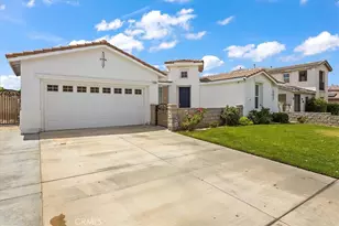 11930 Clayton Ln, Victorville, CA 92392 - Photo 3