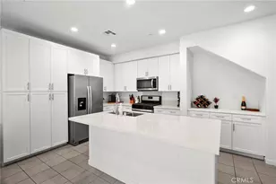 16008 Jamie Ln, Fontana, CA 92336 - Photo 9