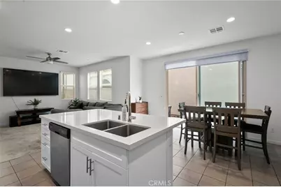 16008 Jamie Lane #10, Fontana, CA 92336 - Photo 17