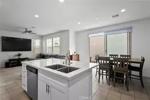 16008 Jamie Ln, Fontana, CA 92336 - Photo 17