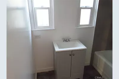 862 W 41st Street, Los Angeles, CA 90037 - Photo 11