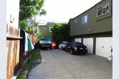 862 W 41st Street, Los Angeles, CA 90037 - Photo 21