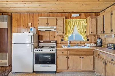 457 Los Angeles, Sugarloaf, CA 92386 - Photo 7
