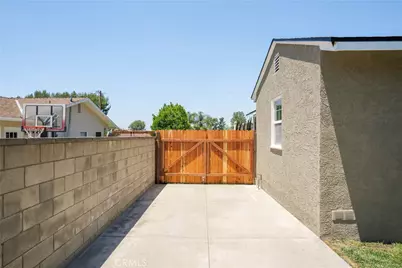 160 N Barranca, Glendora, CA 91741 - Photo 19