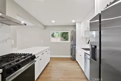 425 E Pacific Street, Carson, CA 90745 - Photo 11