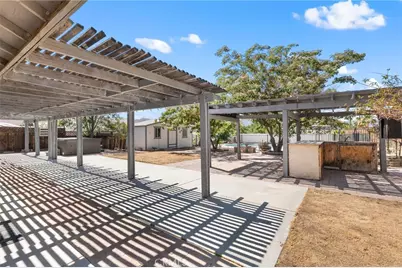 18641 Niles, Hesperia, CA 92345 - Photo 45