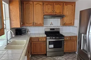 24800 Redcliff Ct, Moreno Valley, CA 92557 - Photo 5