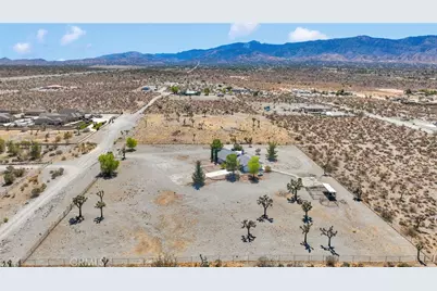 11574 Silver Rock, Pinon Hills, CA 92372 - Photo 47
