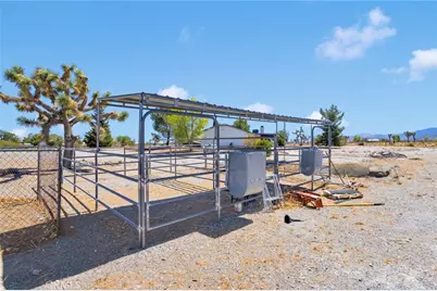 11574 Silver Rock, Pinon Hills, CA 92372 - Photo 37