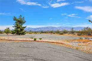 11574 Silver Rock, Pinon Hills, CA 92372 - Photo 41