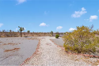 11574 Silver Rock, Pinon Hills, CA 92372 - Photo 43