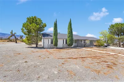 11574 Silver Rock, Pinon Hills, CA 92372 - Photo 3