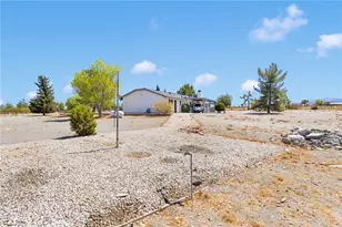 11574 Silver Rock, Pinon Hills, CA 92372 - Photo 39