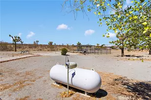 11574 Silver Rock, Pinon Hills, CA 92372 - Photo 33