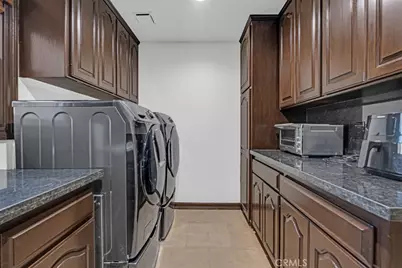 7190 Wyndham Hill, Riverside, CA 92506 - Photo 27
