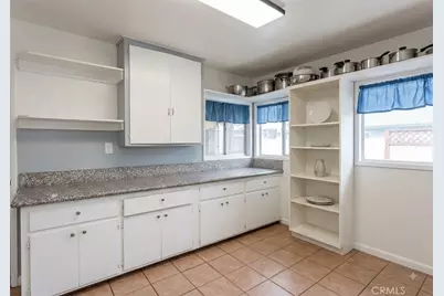1354 W 84th Street, County - Los Angeles, CA 90044 - Photo 11