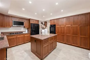 2560 Canterbury, San Marino, CA 91108 - Photo 15