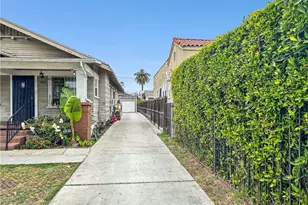 1031 W 61st St, Los Angeles, CA 90044 - Photo 5