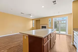 18160 Grove Pl, Fontana, CA 92336 - Photo 11