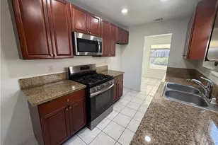 7931 Newcastle Ave, Reseda, CA 91335 - Photo 15