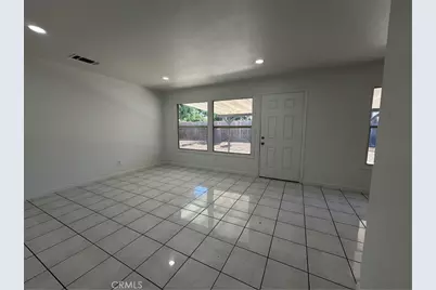 7931 Newcastle Avenue, Reseda, CA 91335 - Photo 5
