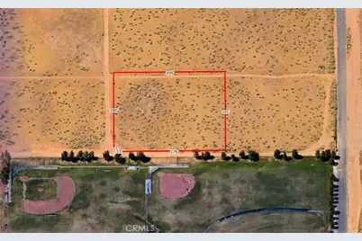 35 Tenaya Road, Apple Valley, CA 92307 - Photo 9
