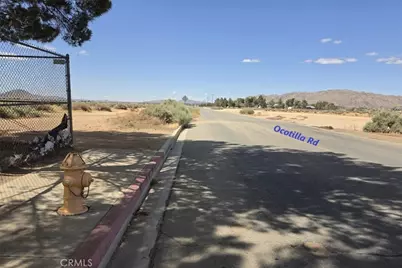 35 Tenaya Road, Apple Valley, CA 92307 - Photo 17
