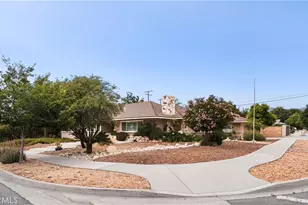 909 Reed Dr, Claremont, CA 91711 - Photo 17