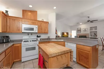 64859 Smith Court, Desert Hot Springs, CA 92240 - Photo 9