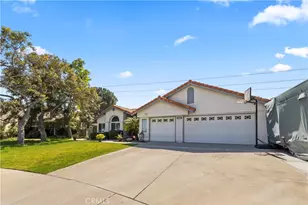 3906 N Flame Tree, Rialto, CA 92377 - Photo 3
