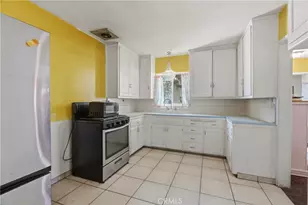 201 W Rosewood, Rialto, CA 92376 - Photo 3