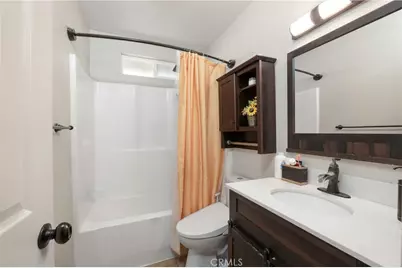 327 S Gilbert, Hemet, CA 92543 - Photo 15